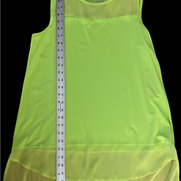 Vince Camuto Green Sleeveless Tank Top with Relaxed Fit - Picture 5 of 12